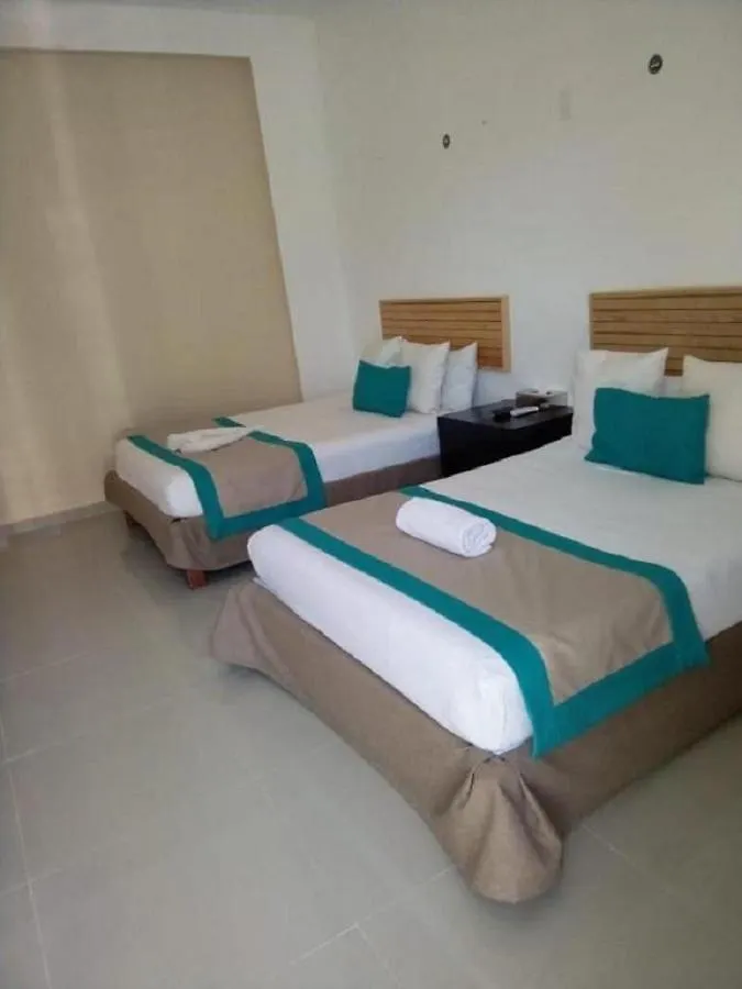 ** Inn Hotel D'Atyi 10 Avenue Playa del Carmen Mexico